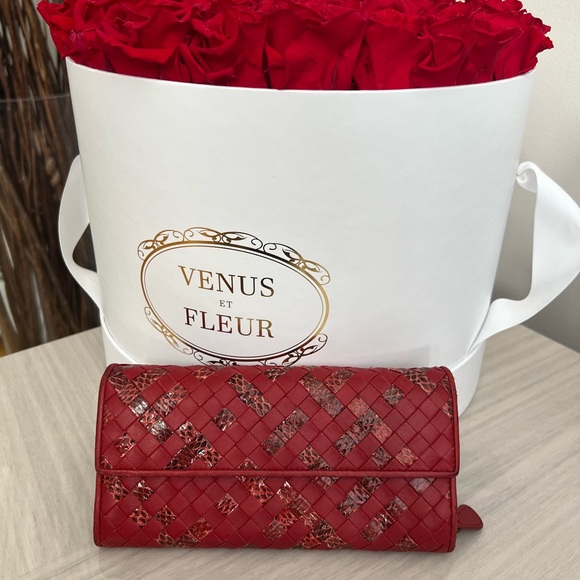 Bottega Veneta Wallet - Picture 3 of 14